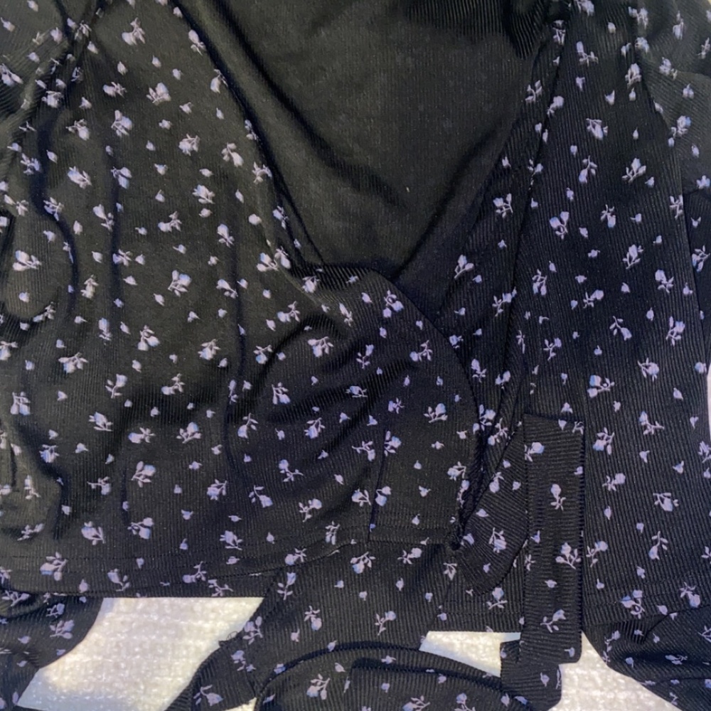 Floral Cris cross top